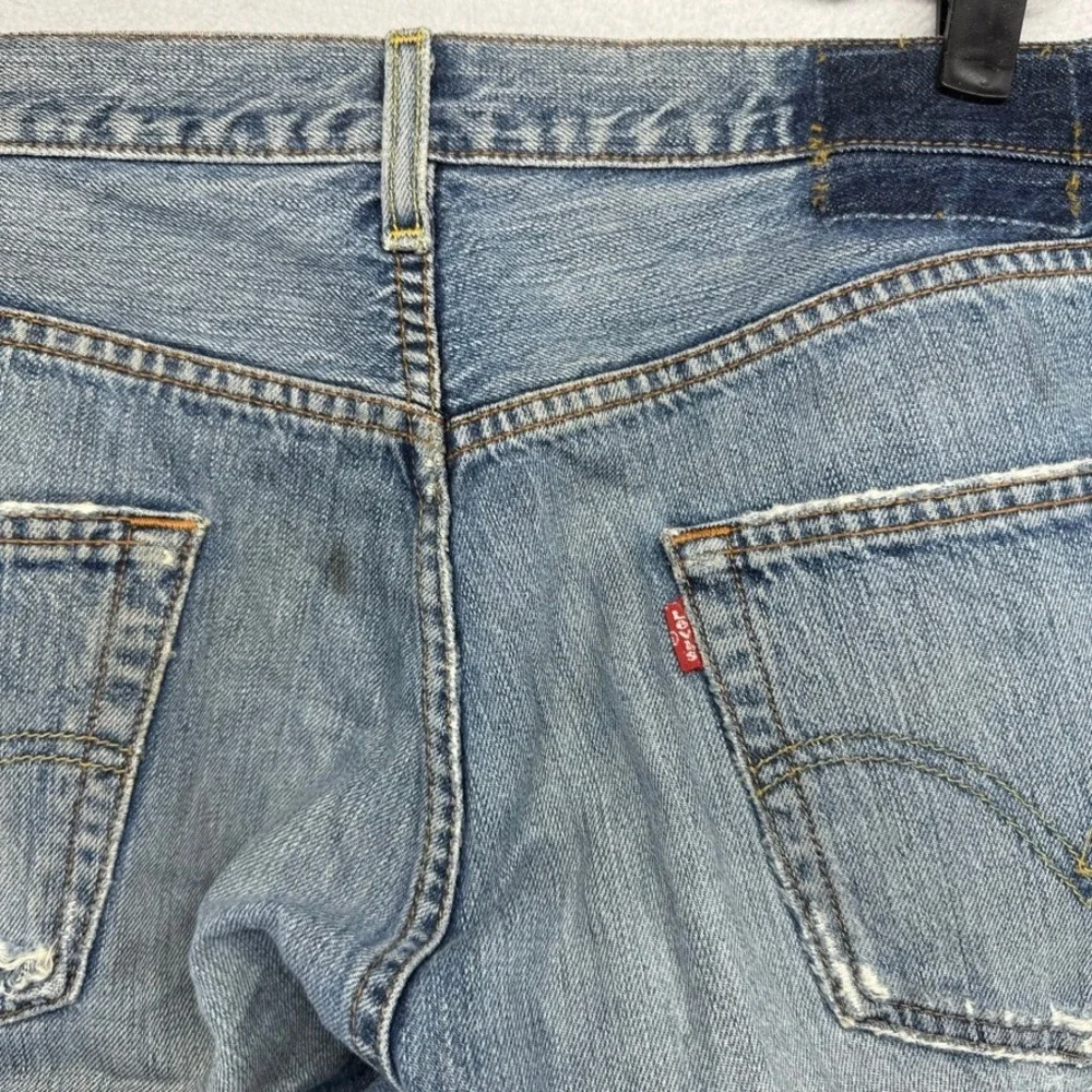 Vintage Levis 501 Jeans Mens 36x36 Blue Straight Leg Distressed Button Fly y2k